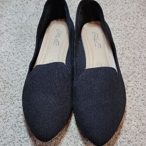 Black Textured Flats